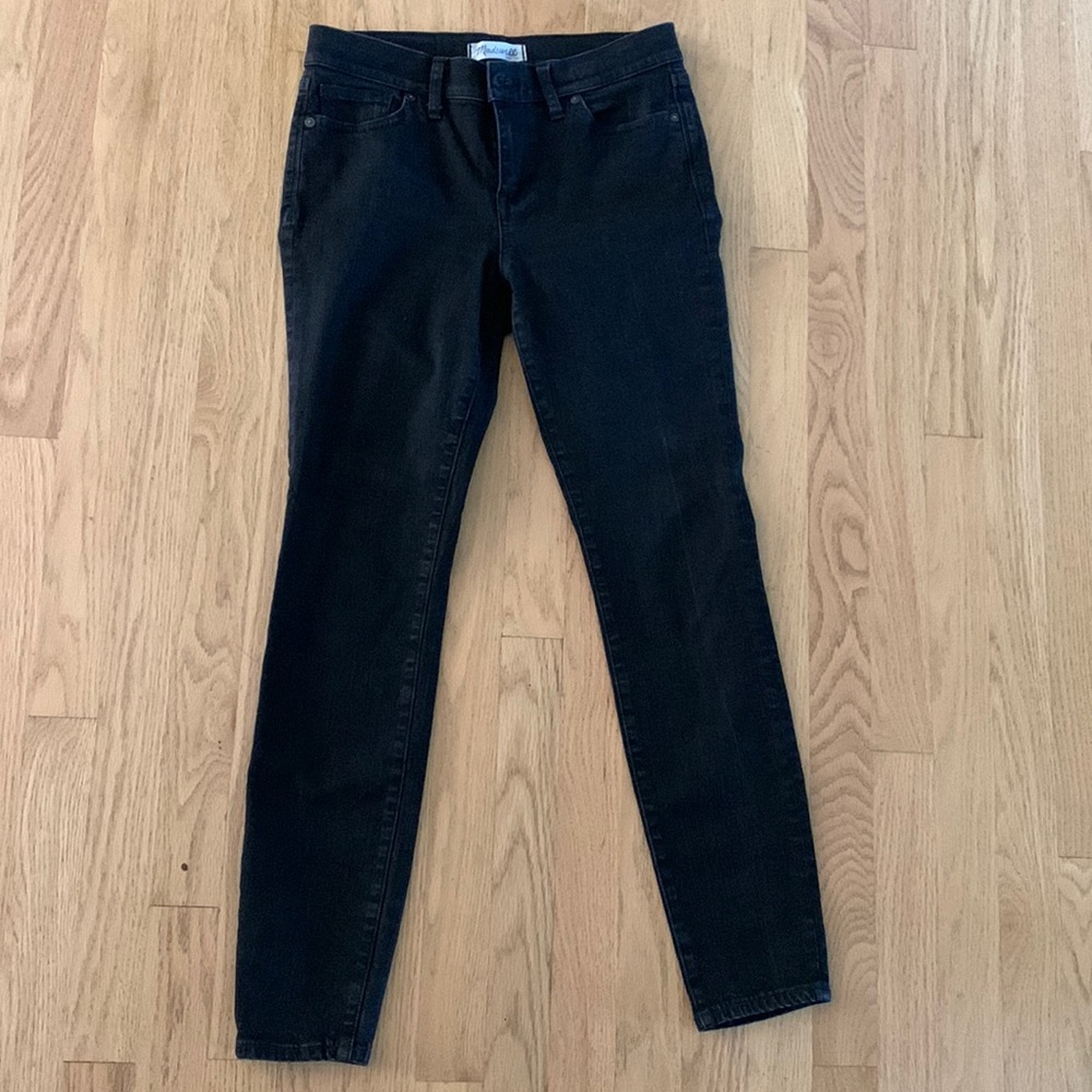 Madewell skinny skinny size 29 black in color
